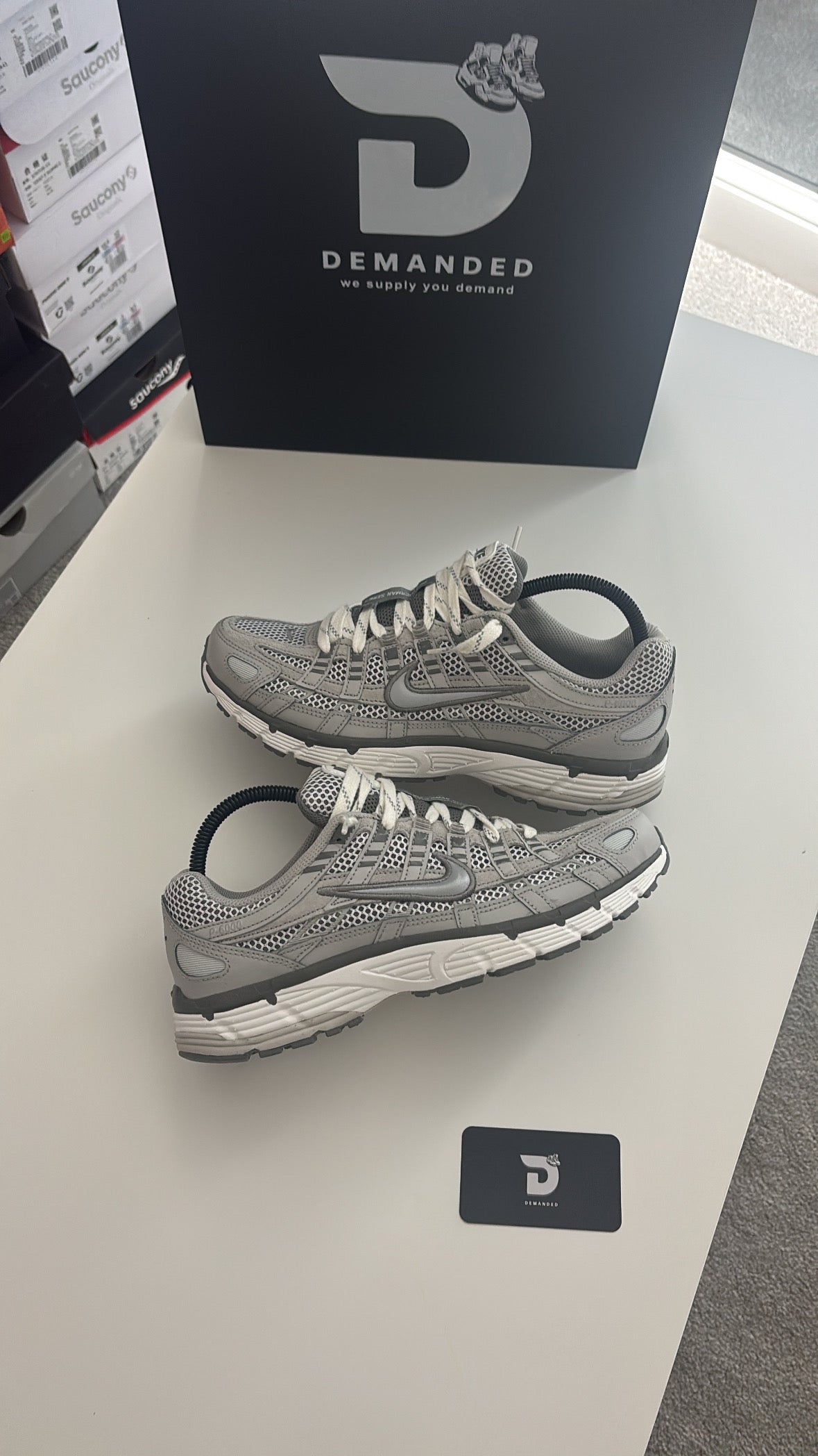 NIKE P-6000 IRON ORE