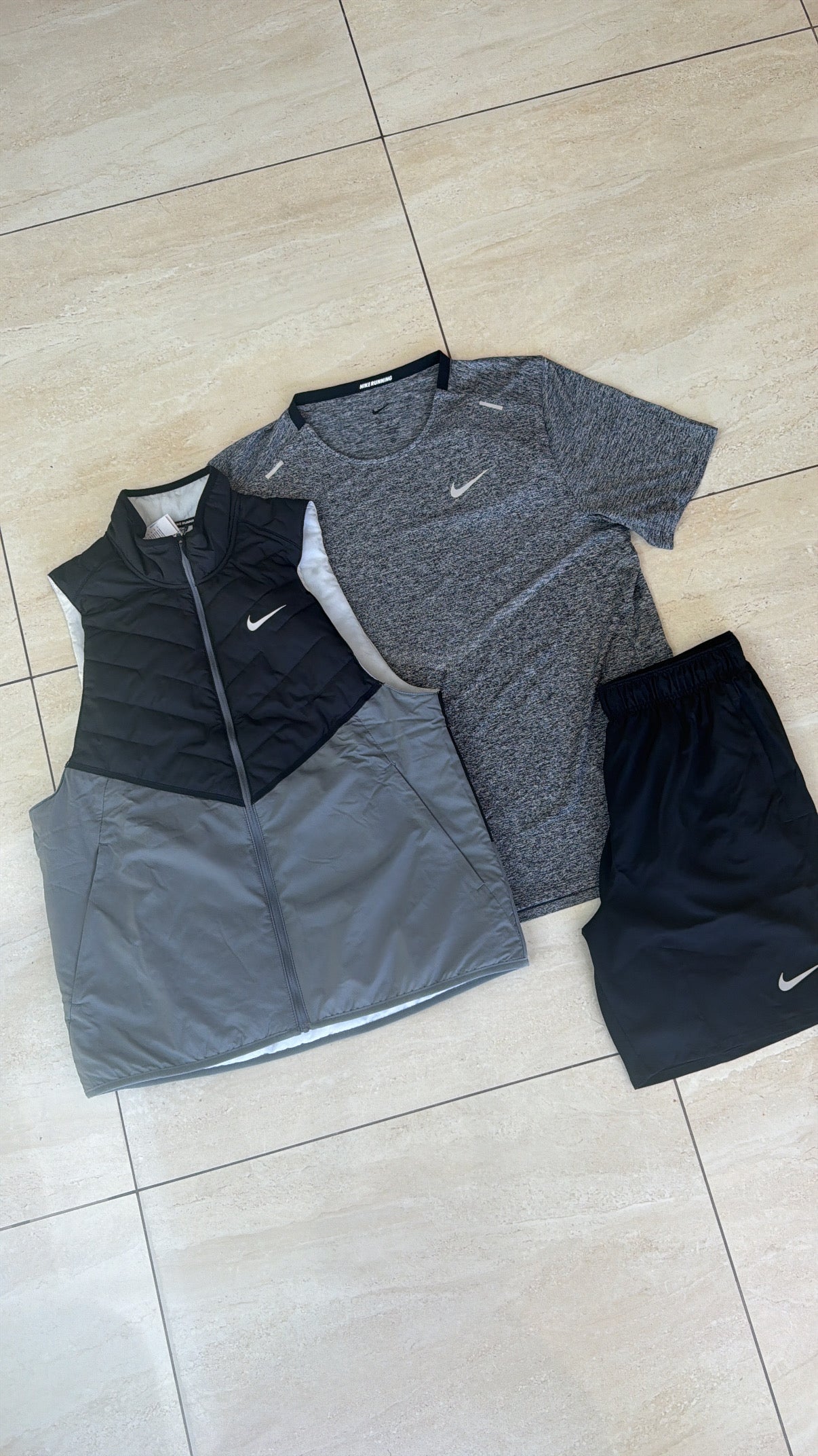 NIKE GILLET SET (GREY/BLACK)
